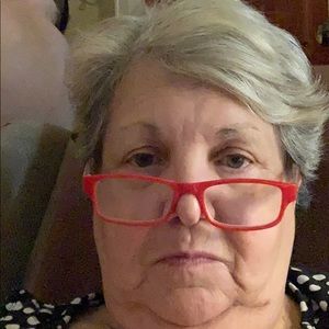 Meet your Posher, Pamela